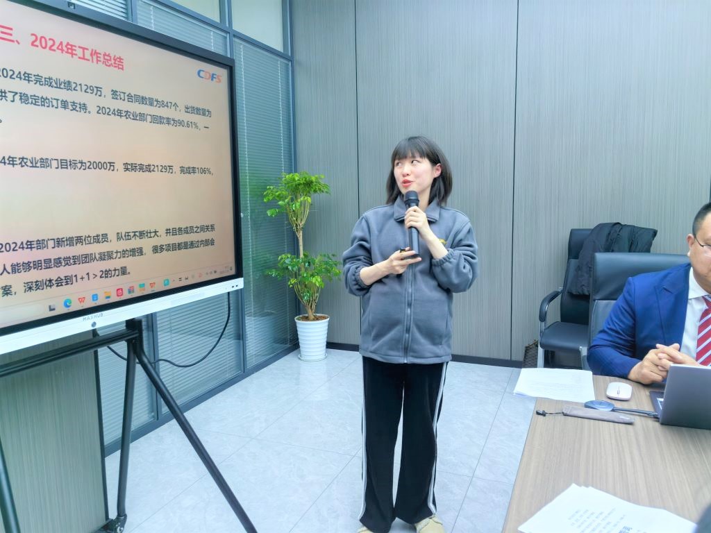 IMG_202水處理設(shè)備多靈環(huán)保經(jīng)營會(huì)召開50120_095702.jpg IMG_202水處理設(shè)備多靈環(huán)保經(jīng)營會(huì)召開50120_095702.jpg